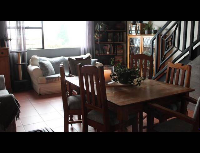 2 BEDROOM APARTMENT FOR SALE IN KENSINGTON